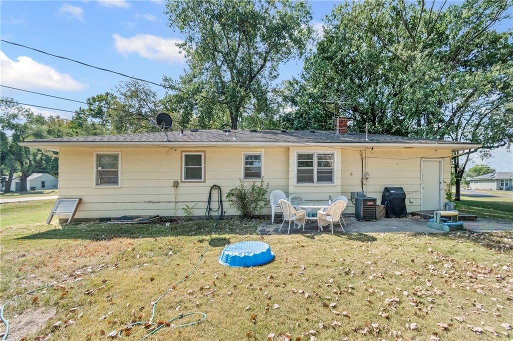 113 N Austin Street — photo 26