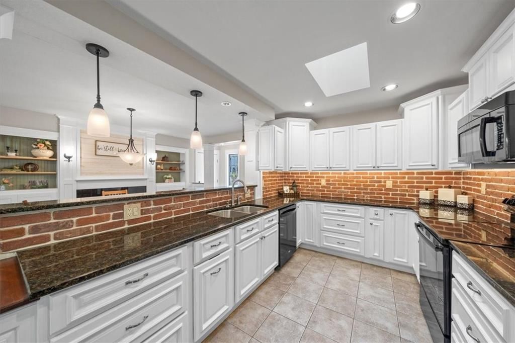 6108 W 85th Terrace — photo 12
