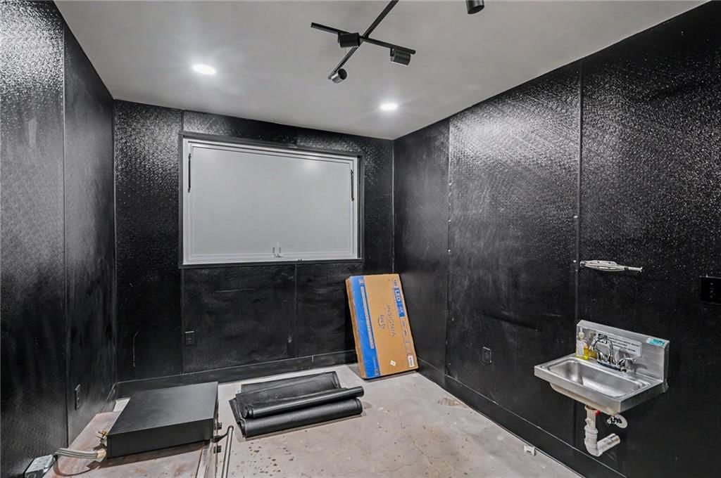 510 Main Street — photo 31