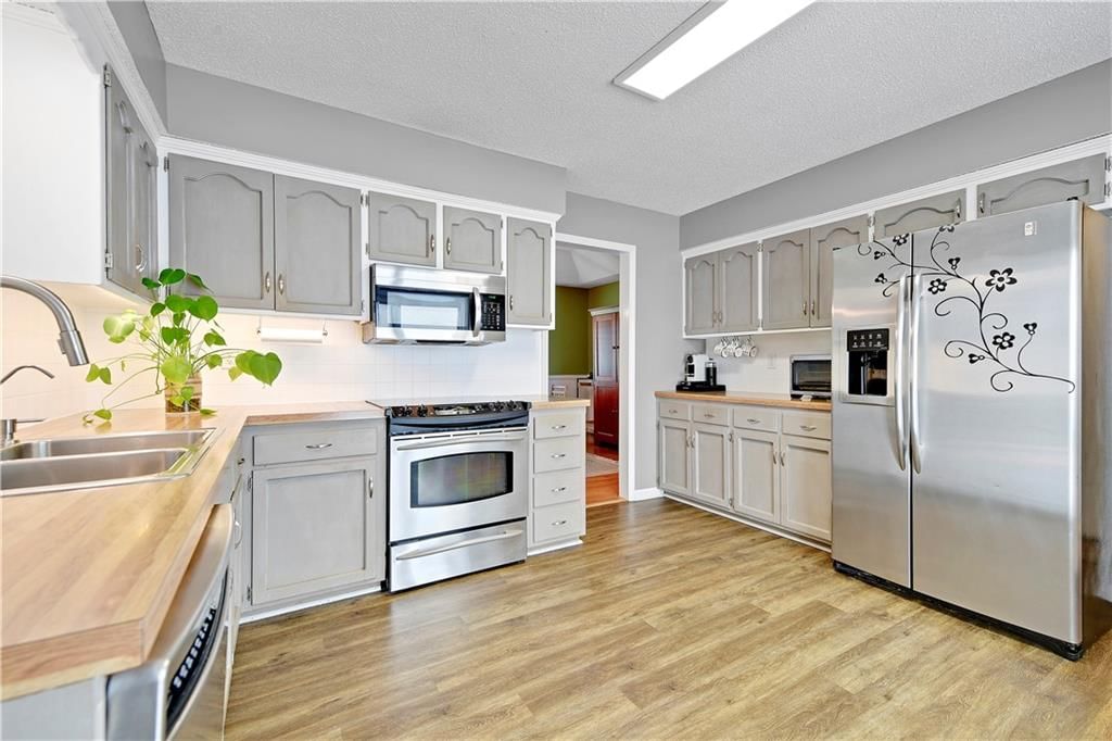 10535 W 170th Terrace — photo 11