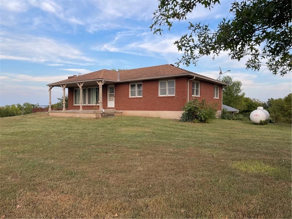 2064 Highway TT Highway — photo 2