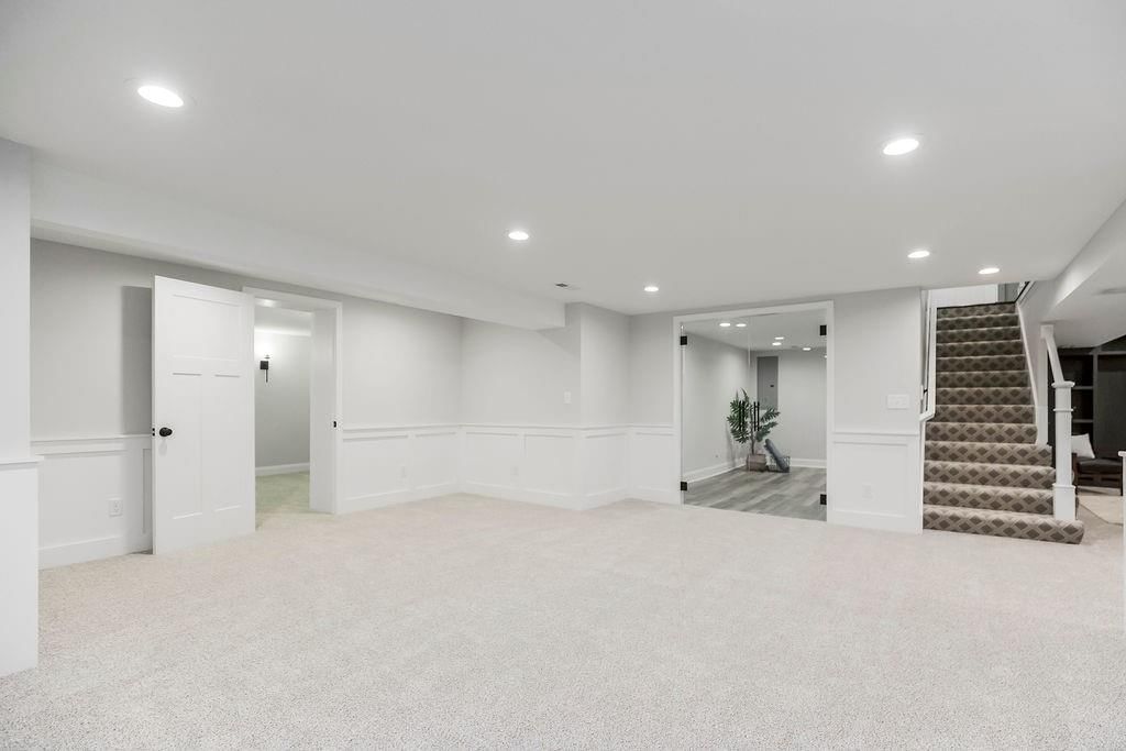 8326 Maple Lane — photo 31