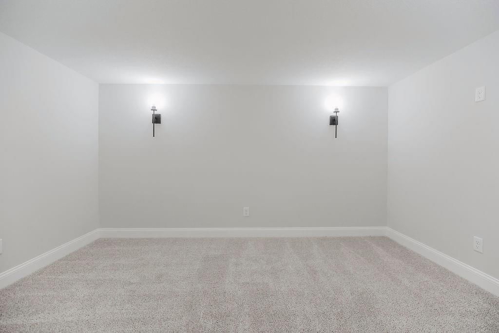 8326 Maple Lane — photo 37