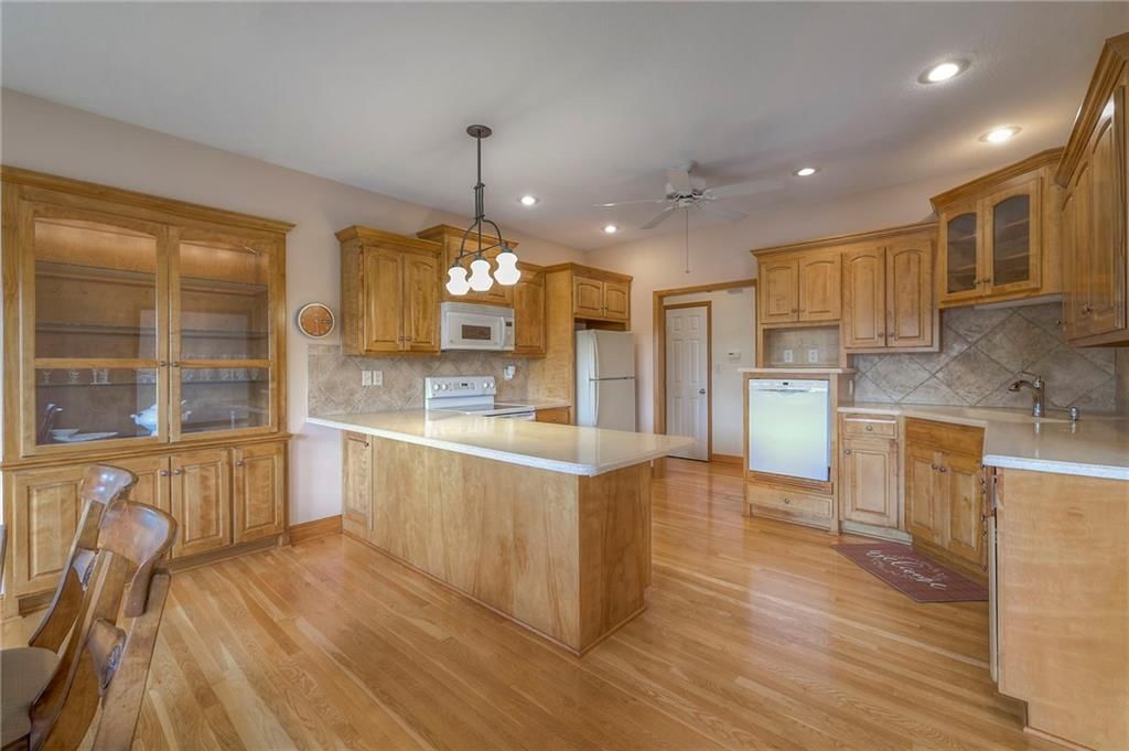 121 Cherokee Lane — photo 13