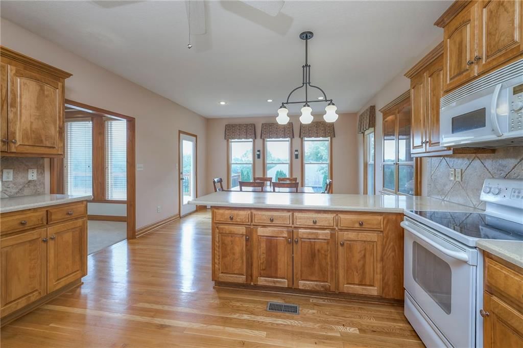 121 Cherokee Lane — photo 17