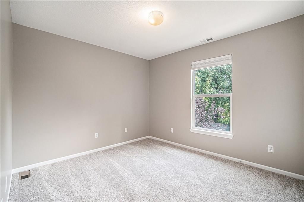 4421 N 121st Terrace — photo 30