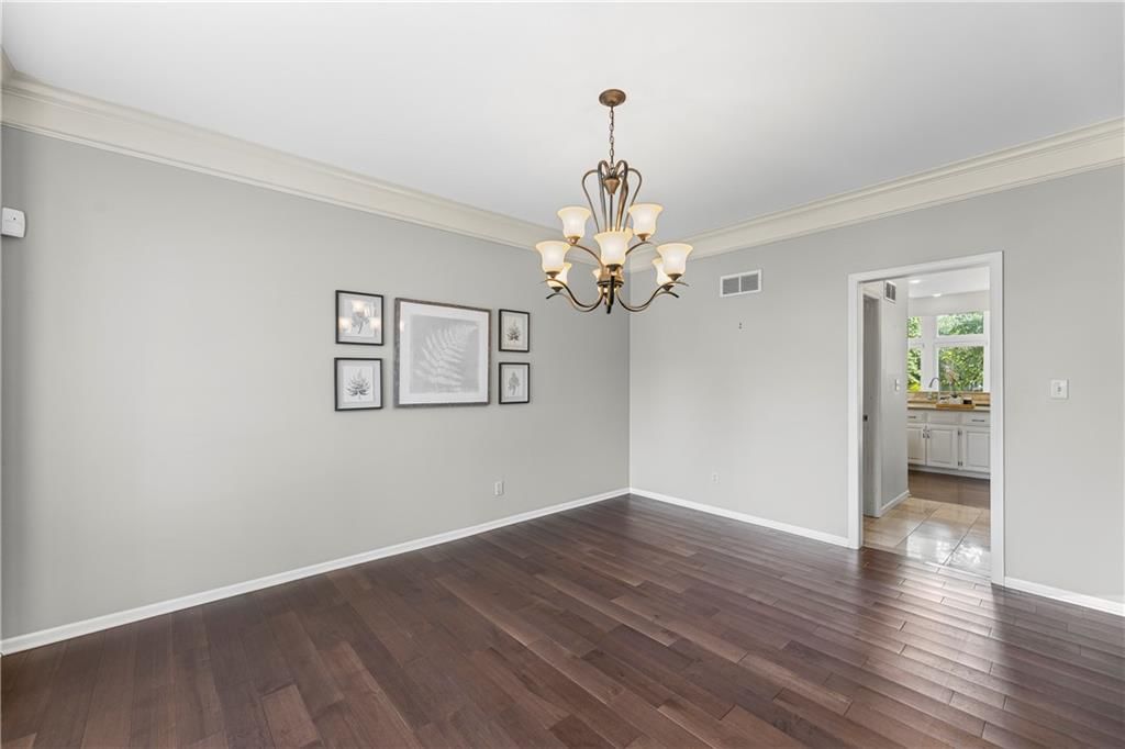 13902 Lowell Avenue — photo 12
