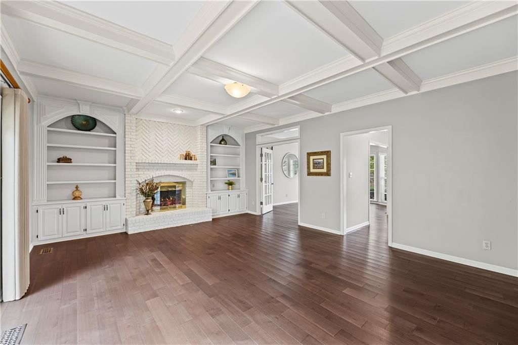 13902 Lowell Avenue — photo 15