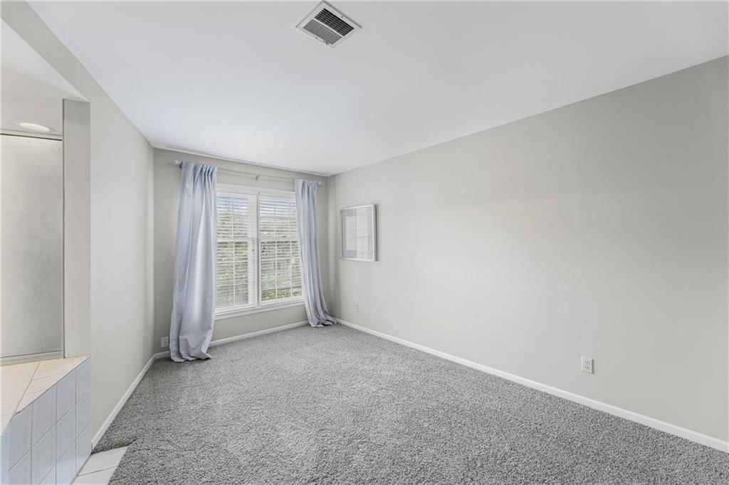 13902 Lowell Avenue — photo 32