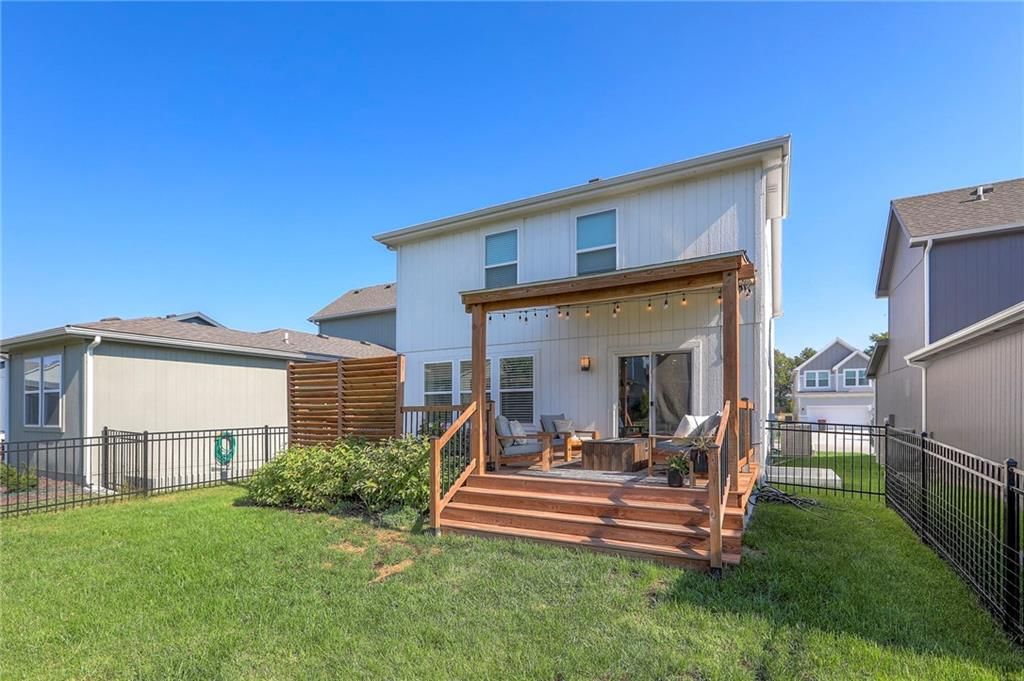 8769 SW 8th Street — photo 32