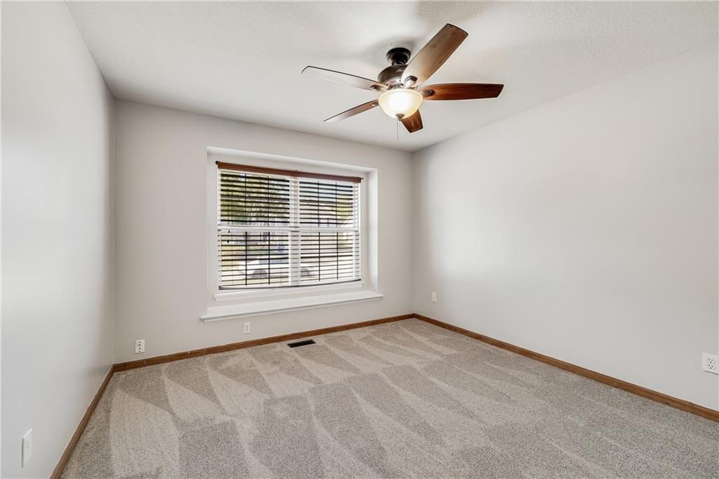 803 SW Brome Drive — photo 18