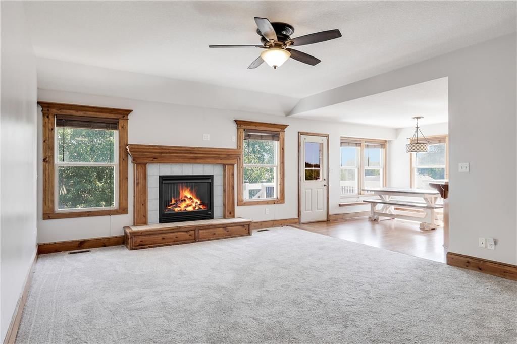 803 SW Brome Drive — photo 3