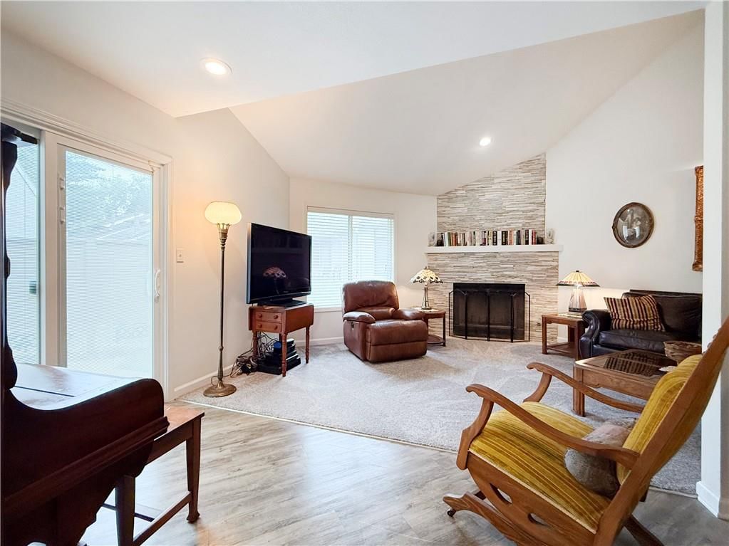 12317 Charlotte Street — photo 11