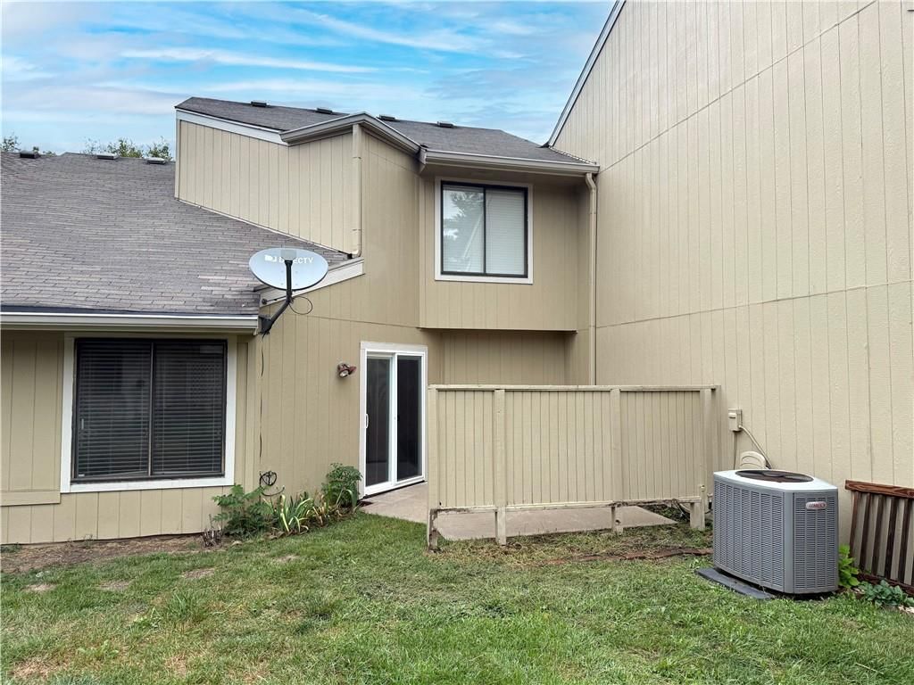 12317 Charlotte Street — photo 27