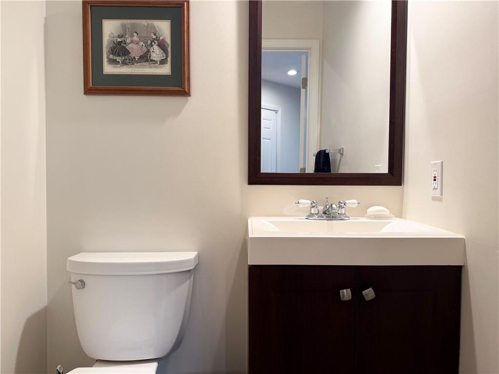 12317 Charlotte Street — photo 10
