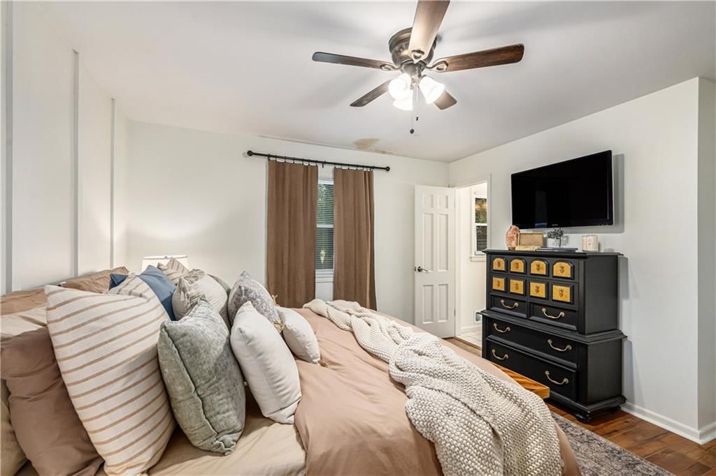 6309 Hedges Avenue — photo 12
