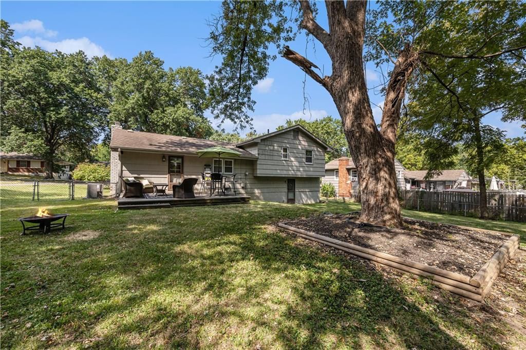 6309 Hedges Avenue — photo 16