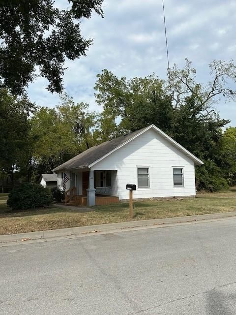 611 N Clay Street — photo 23