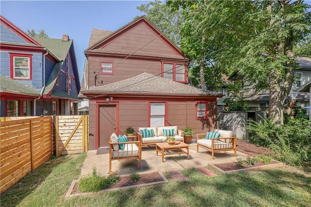4109 Charlotte Street — photo 31