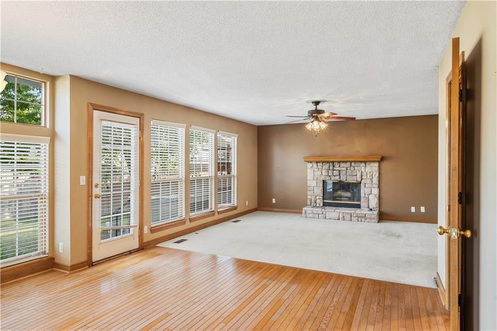 15607 Conser Street — photo 14