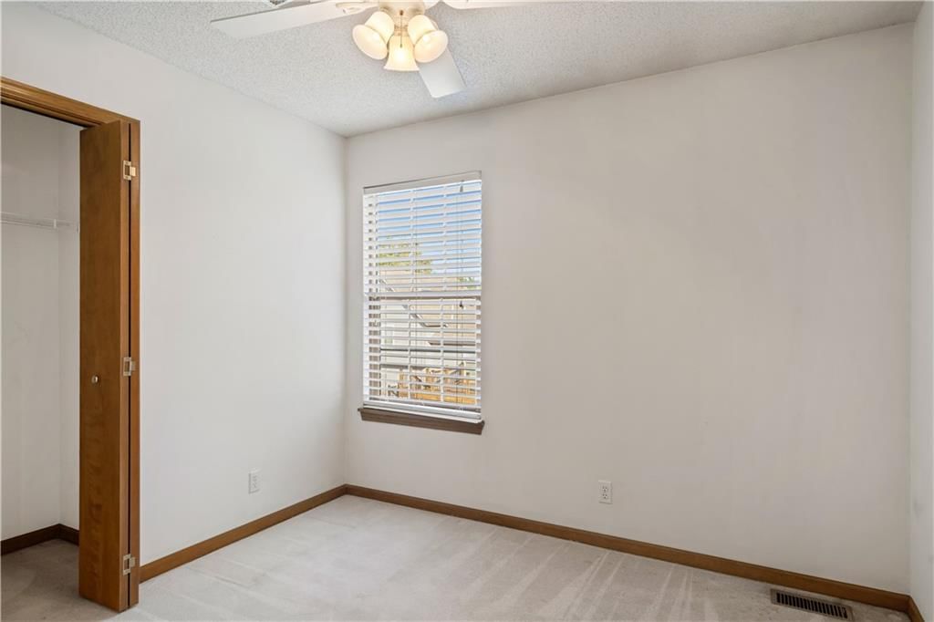 15607 Conser Street — photo 30