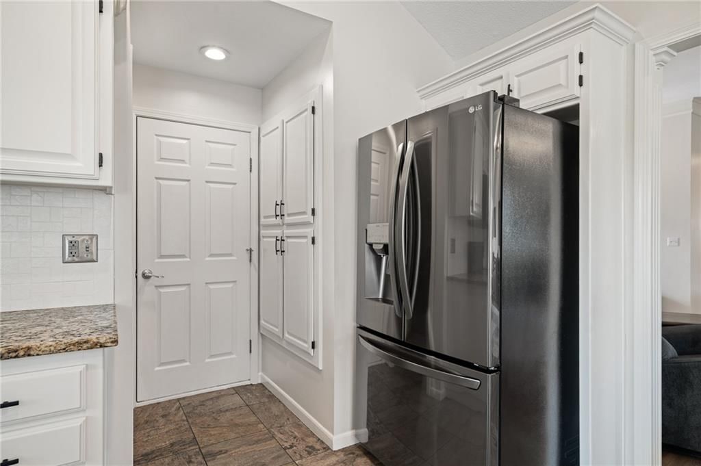 2330 Maybrook Drive — photo 20