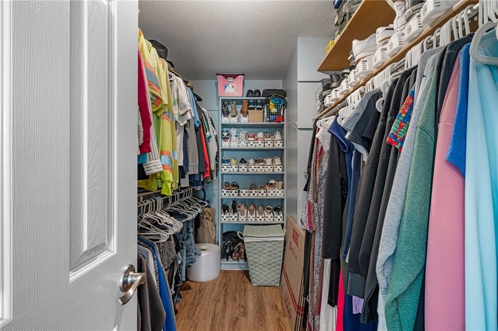 2330 Maybrook Drive — photo 29