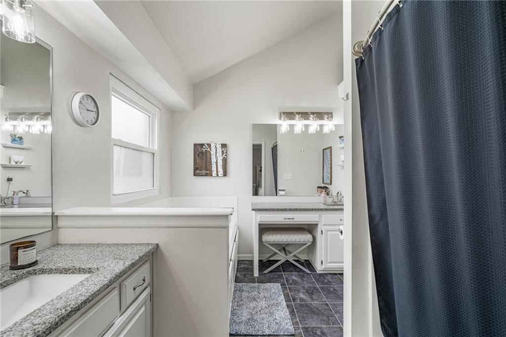 2330 Maybrook Drive — photo 30