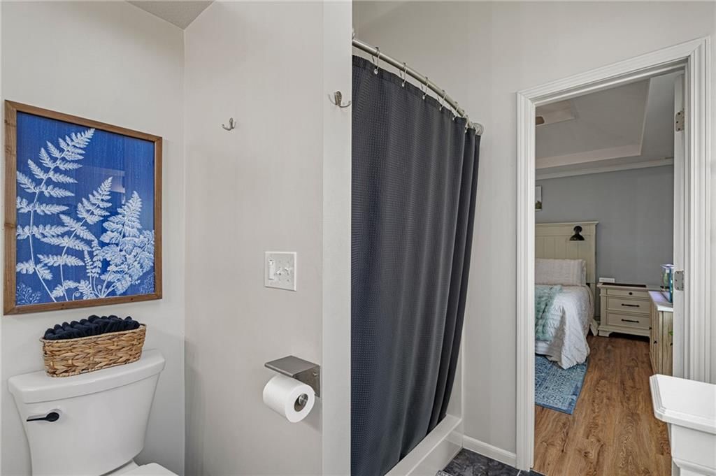 2330 Maybrook Drive — photo 32