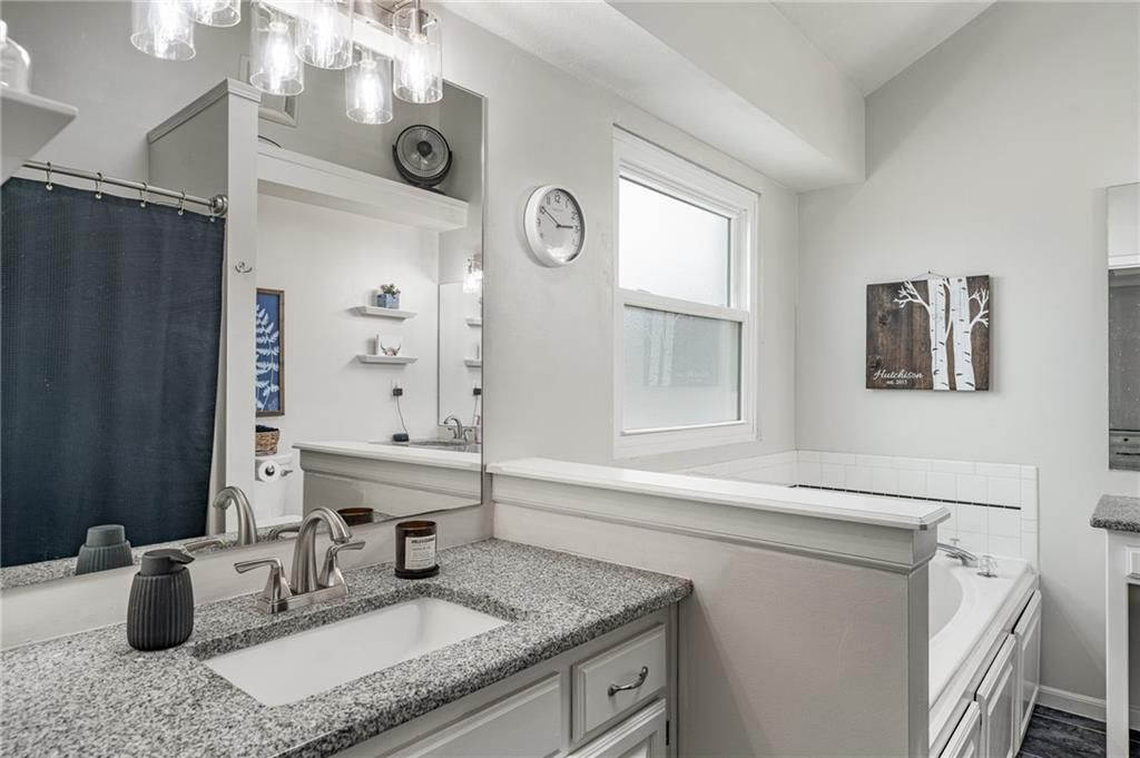 2330 Maybrook Drive — photo 33