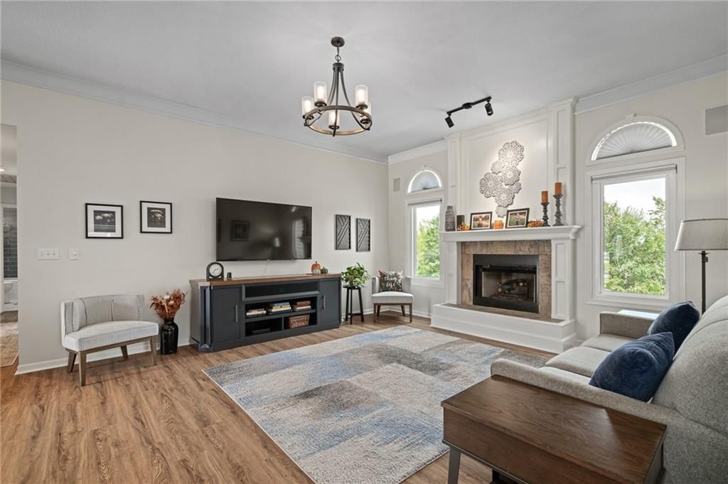 2330 Maybrook Drive — photo 9