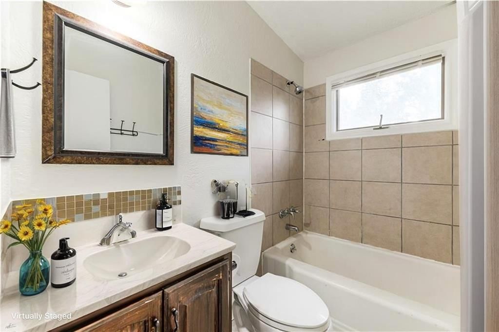 13907 W 92nd Terrace — photo 18