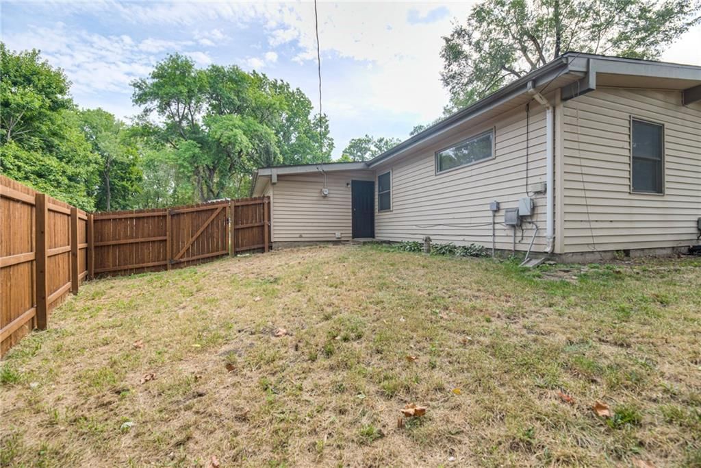 13907 W 92nd Terrace — photo 27