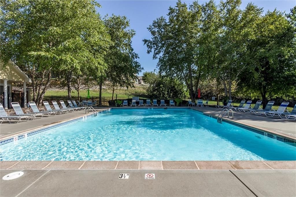 16038 Fontana Street — photo 29