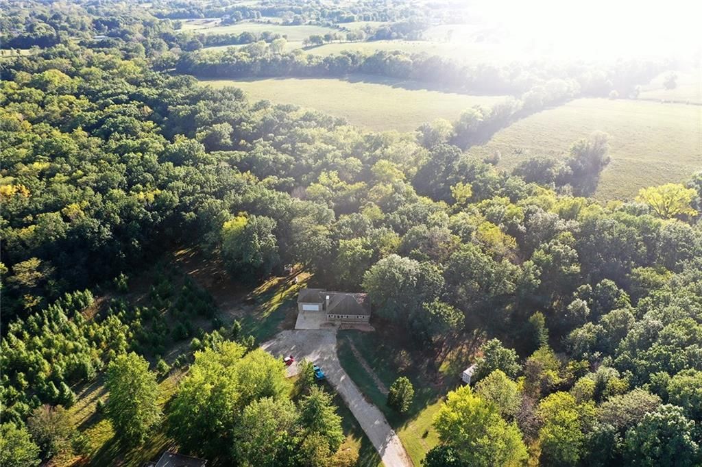7355 SE Timberlake Court — photo 3
