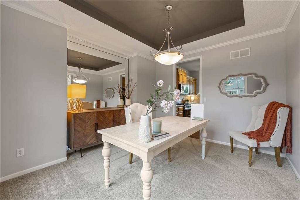 5833 Longview Street — photo 4