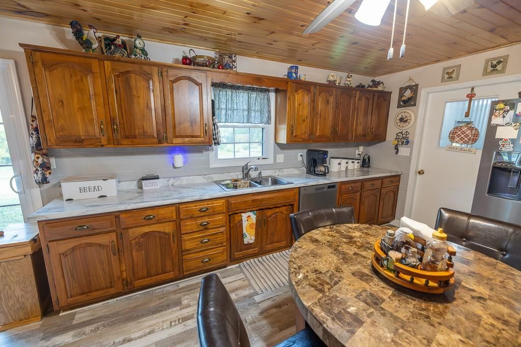 2348 SW County Road 6508 N/A — photo 65