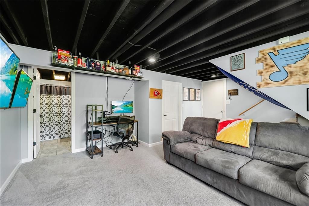 2804 NW Hartford Court — photo 21