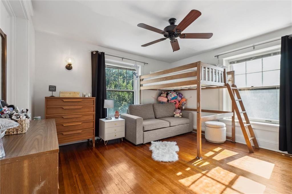 909 W 38th Street — photo 22