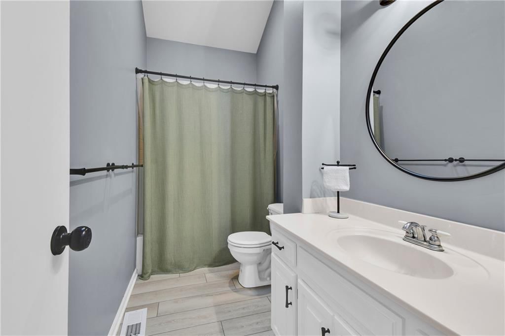 1220 NE Hendrix Drive — photo 18