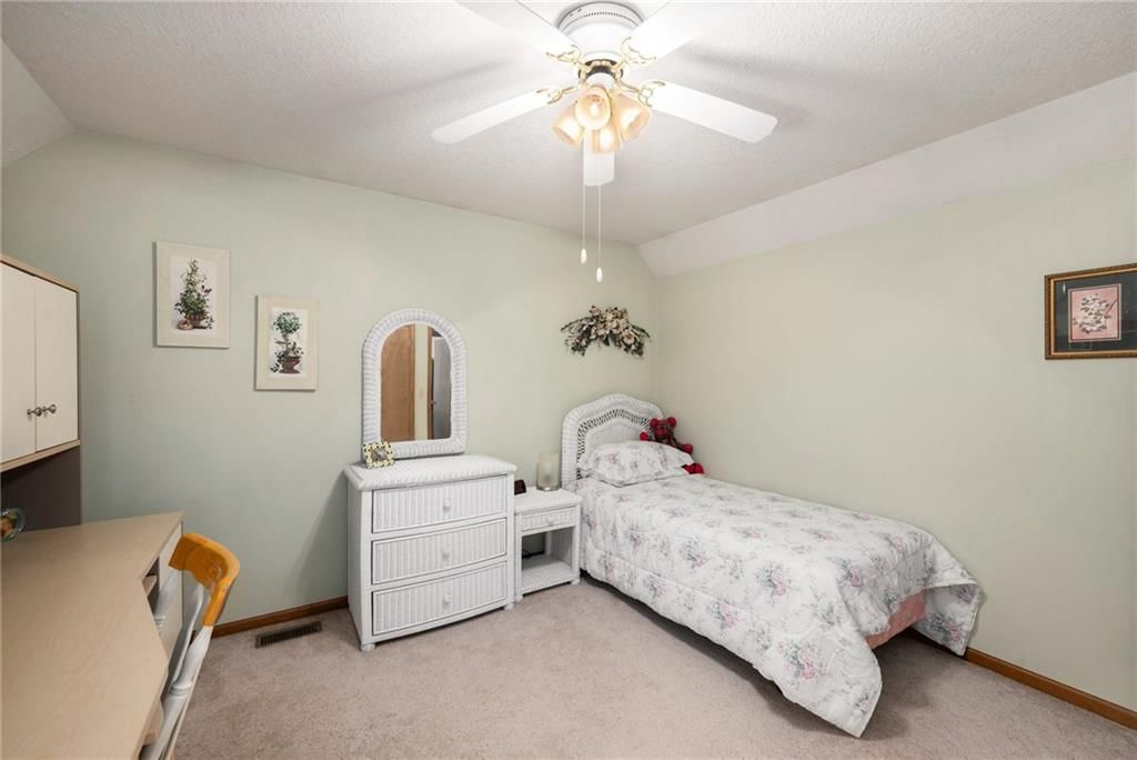 407 Amesbury Drive — photo 24