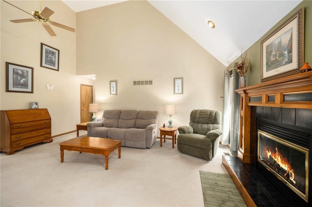 407 Amesbury Drive — photo 8