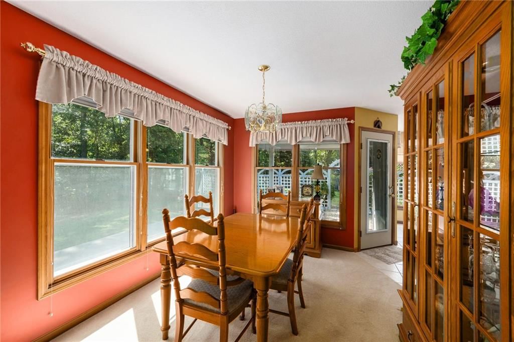 407 Amesbury Drive — photo 9