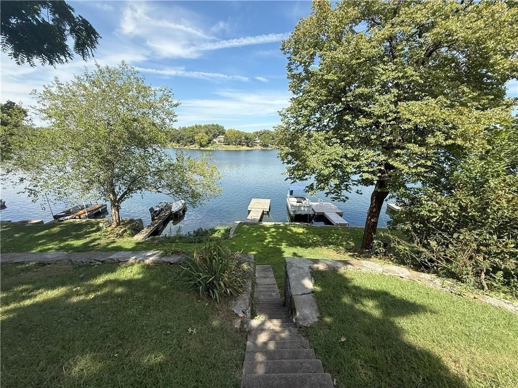 1081 South Shore Drive — photo 3