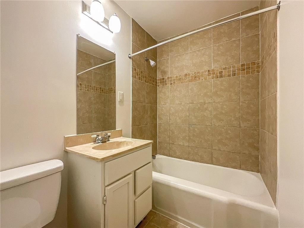 906 S Arlington Avenue — photo 11