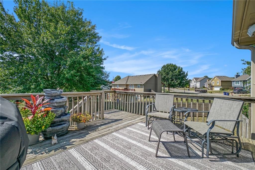 220 Woodhaven Drive — photo 30