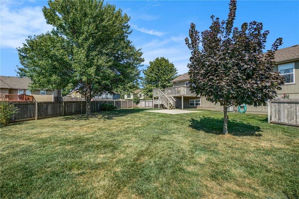 220 Woodhaven Drive — photo 34