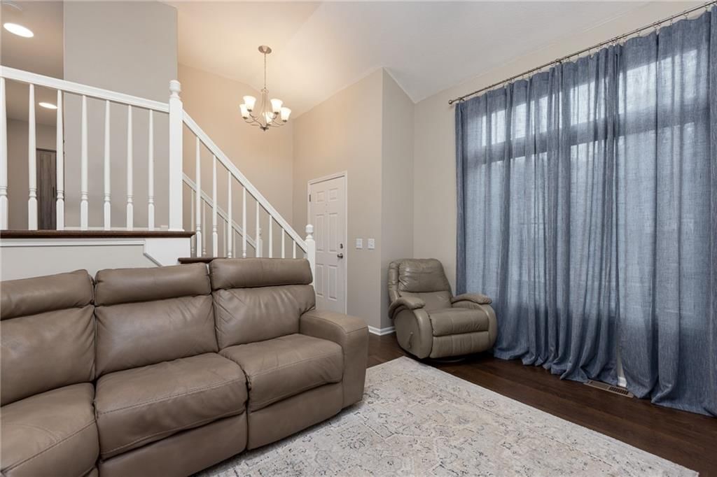 4905 N Beacon Avenue — photo 6