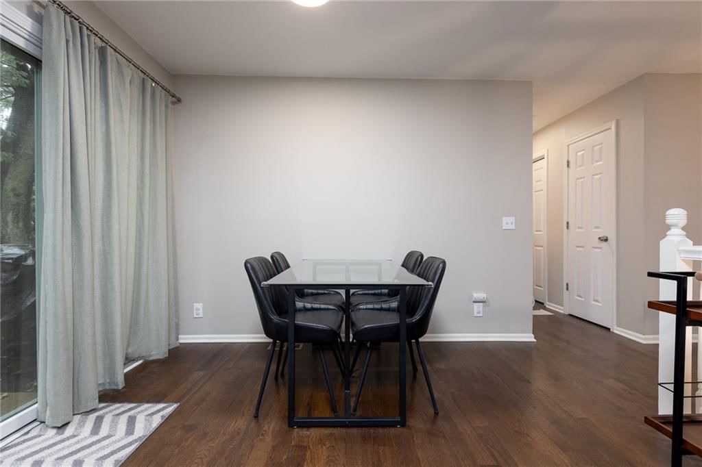 4905 N Beacon Avenue — photo 8