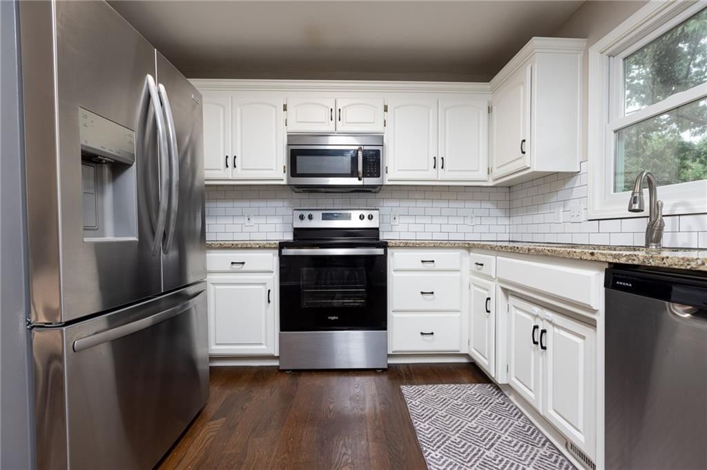 4905 N Beacon Avenue — photo 9